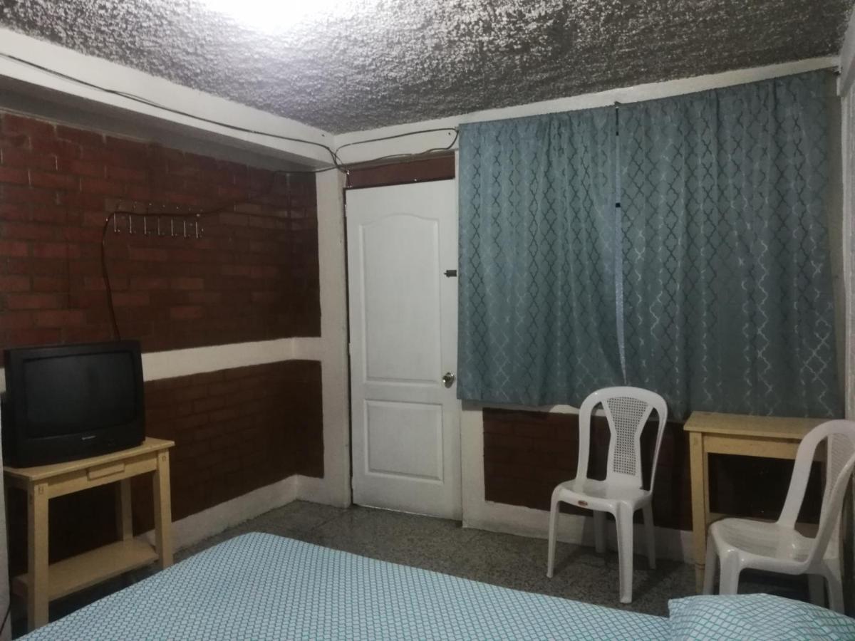 Hotel El Meson Guatemala Εξωτερικό φωτογραφία